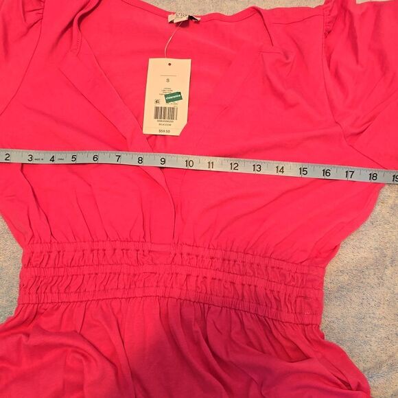 Crown & Ivy Smocked Split Neck Top Pink - Picture 7 of 8